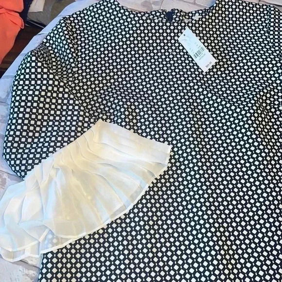 NEW NEW YORK & COMPANY dress size medium - Picture 3 of 5